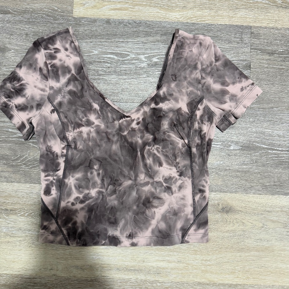 Lululemon Align T-shirt Size 6